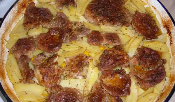 Oven-Baked Potatoes with Pork