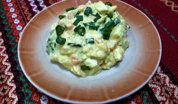 Country-Style Potato Salad with Mayonnaise