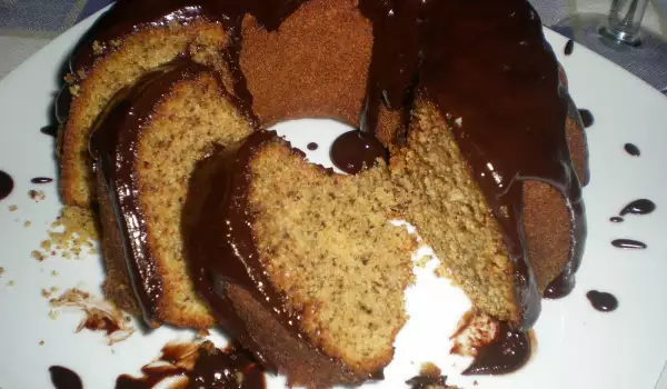 Walnut Sponge Cake with Chocolate