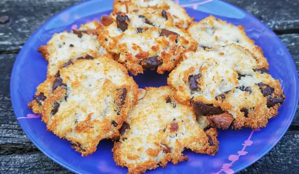 Keto Biscuits with Coconut Shavings
