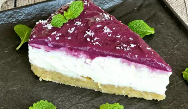 Keto Cheesecake with Blueberry Cream