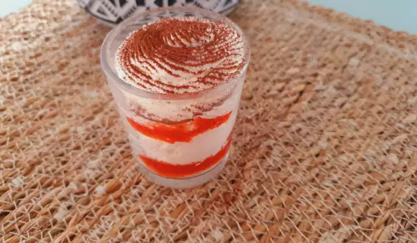 Keto Cream with Strawberries