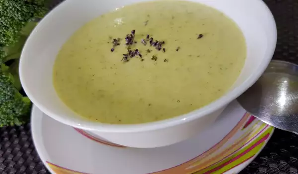 Keto Broccoli Cream Soup
