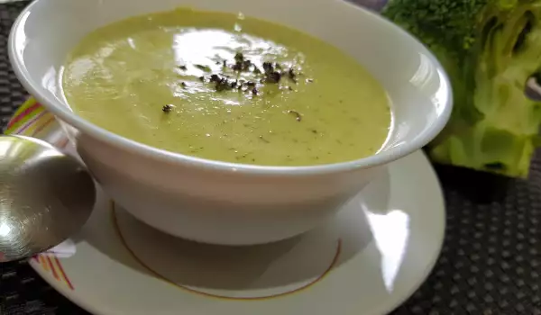 Keto Broccoli Cream Soup