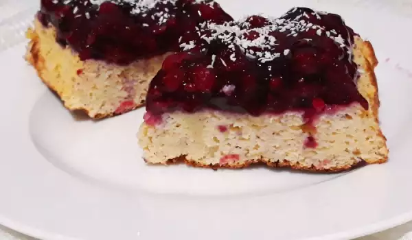 Keto Cake with Berries