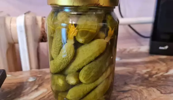 Crunchy Pickles