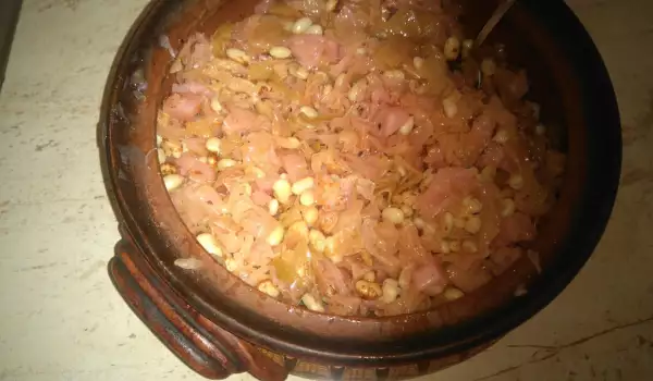 Sauerkraut with Beans