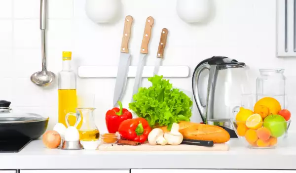 How to Organize a Small Kitchen