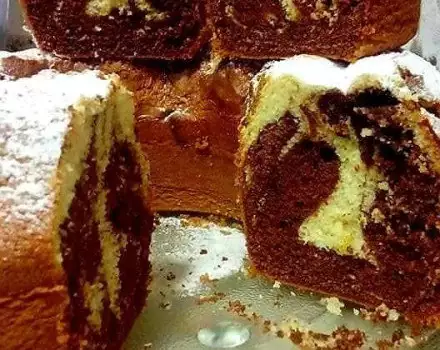 Classic Sponge Cake with Cocoa