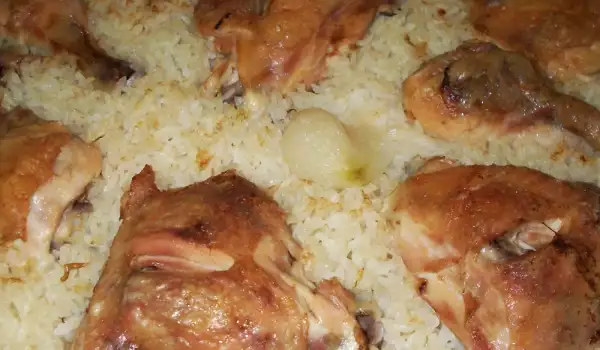 Oven-Baked Rice with Chicken Carcass
