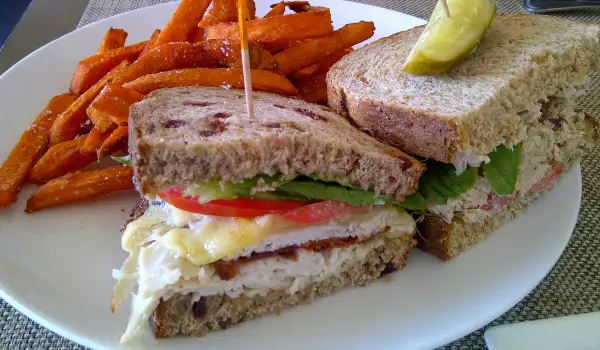 Tuna Club Sandwich