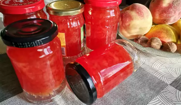 Homemade Grated Quince Jam