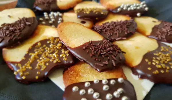 Cat's Tongue Cookies with Chocolate