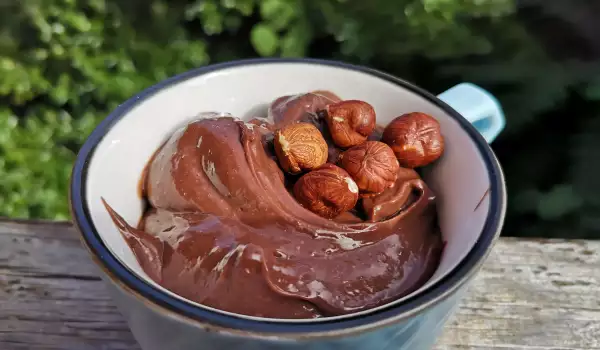 Chocolate Cream with Hazelnut Tahini