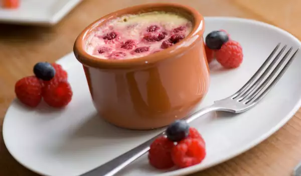 Oven-Made Custard with Fruits