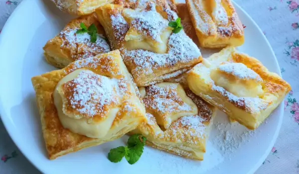 Puff Pastries with Custard