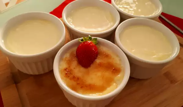 Homemade Custard with Egg Yolks and Butter