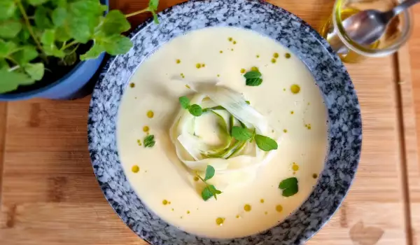 White Asparagus Cream Soup