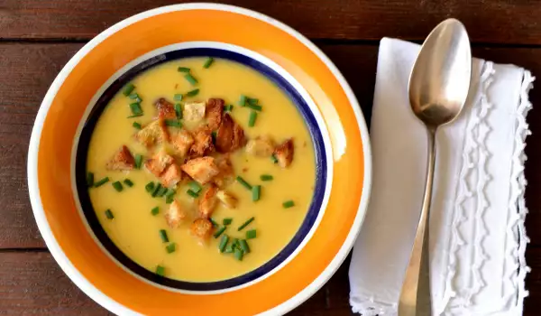 Cream Soup with Leeks and Root Vegetables