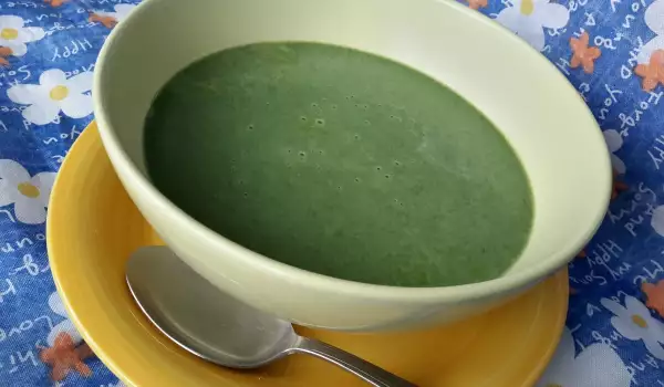 Cream Soup with Potato and Spinach
