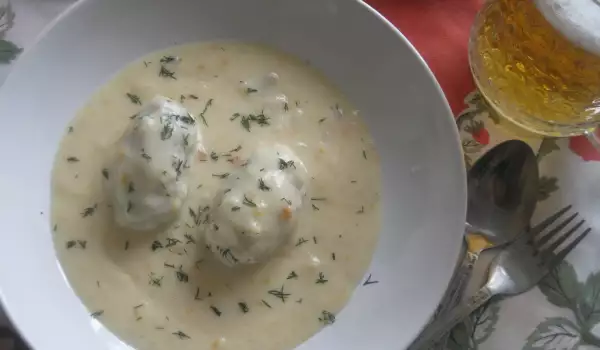Meatballs with White Sauce and Carrots
