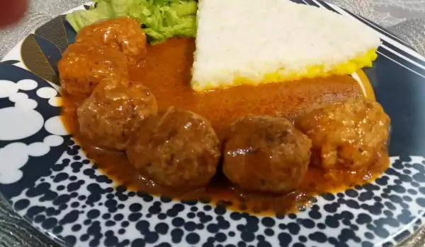 Meatballs with Curry Sauce