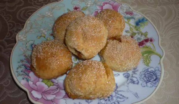 Cookies with Yoghurt and Jam Filling