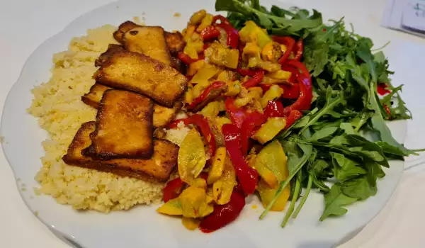 Mediterranean Couscous with Tofu and Arugula