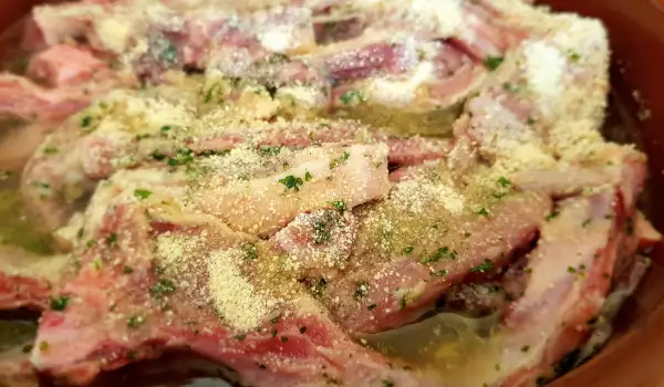 Oven Roasted Garlic Lamb Ribs with Breadcrumbs