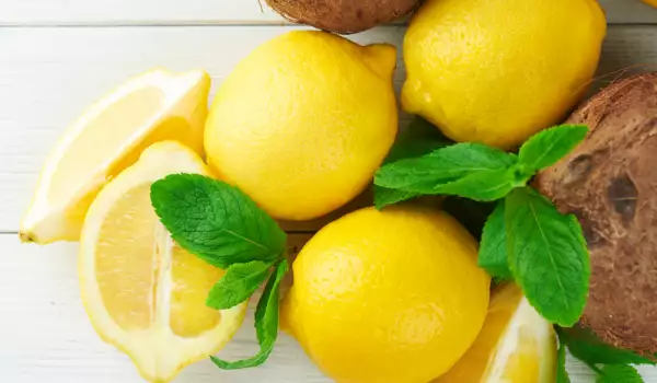 What Do Lemons Contain?