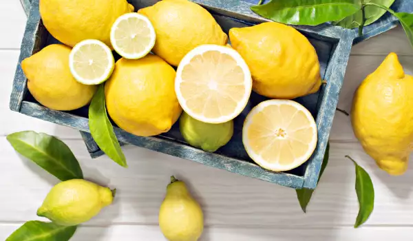 Fresh lemons