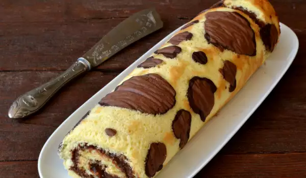 Leopard Print Roll with Chocolate Cream