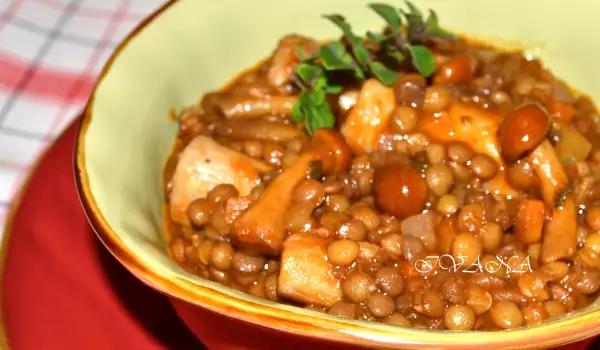 Lentil Stew with Mushrooms and Sausages