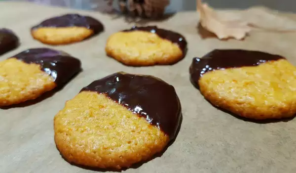 Pumpkin Cookies with Chocolate