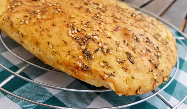 Lebanese Flatbread with a Herb Crust (Mankoush)