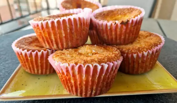 Cottage Cheese and Jam Muffins