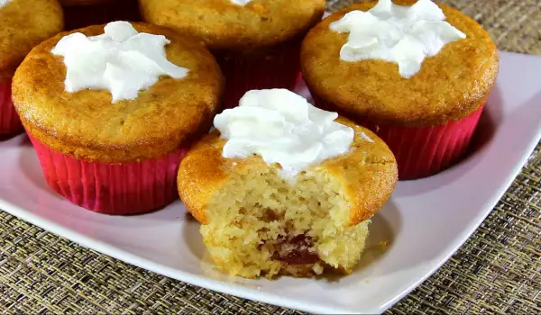 Cream Muffins with Turkish Delight