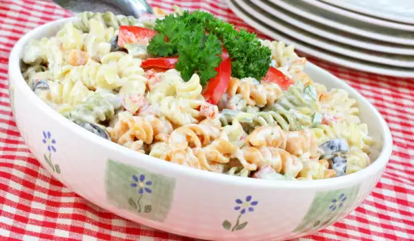 Rainbow Pasta Salad with Tuna