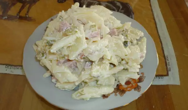 Salad with Macaroni, Ham and Pickles