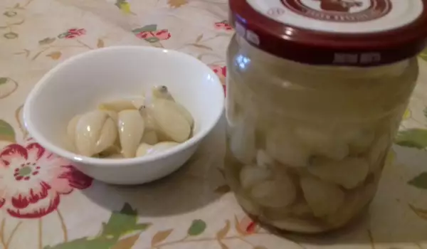 Marinated Sour Garlic