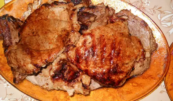 Marinated Steaks with Universal Sauce and Red Wine