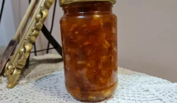 Tangerine and Apple Marmalade with Hazelnuts