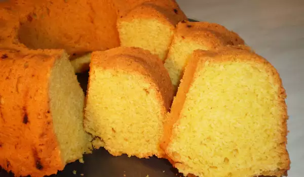 Butter and Vanilla Sponge Cake