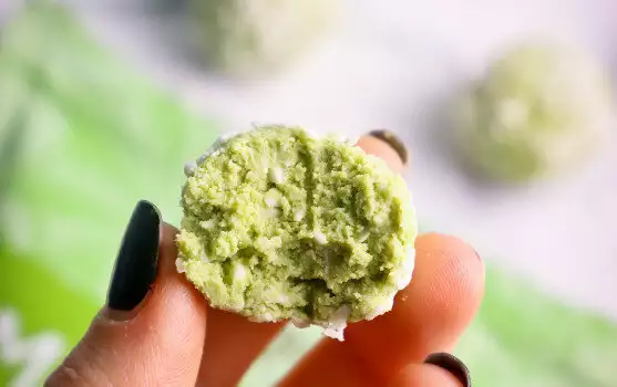 Coconut Candies with Matcha
