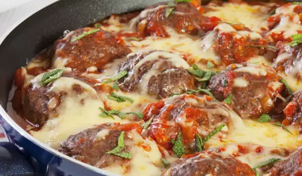Spicy Meatballs with Tomatoes