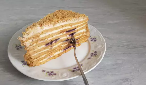 Honey Cake with Blueberry Jam