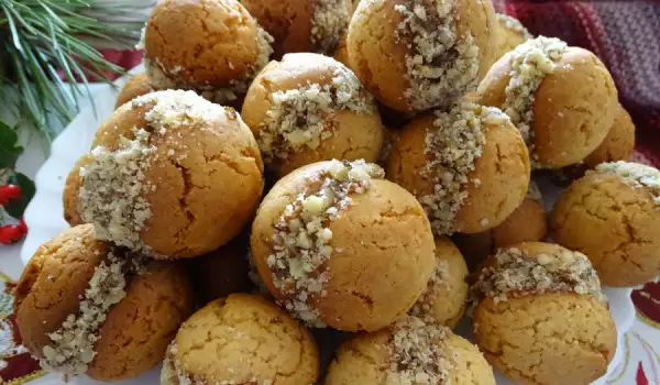 Honey Cookies with Filling and Walnuts