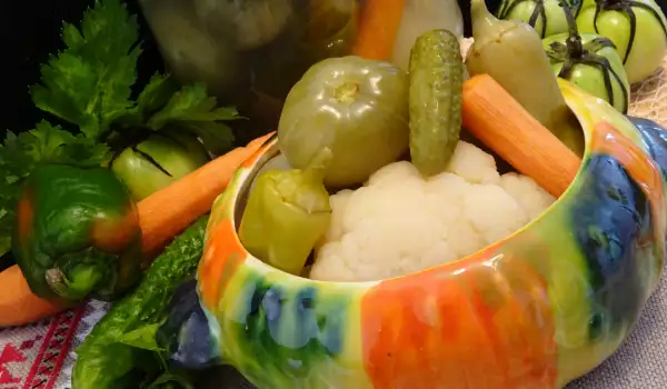 Village-Style Pickles