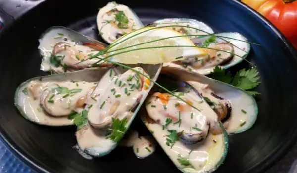 French-Style Classic Mussels