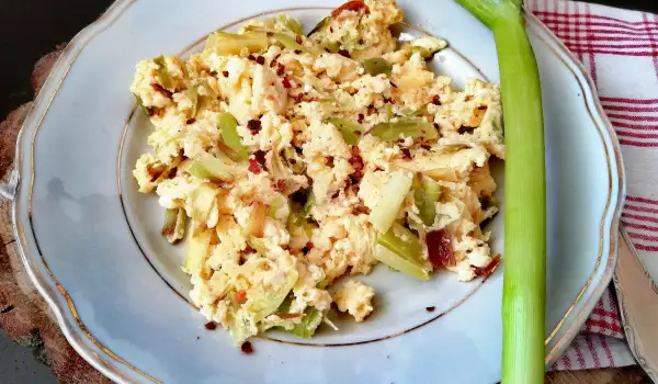 Eggs with Leeks and Feta Cheese